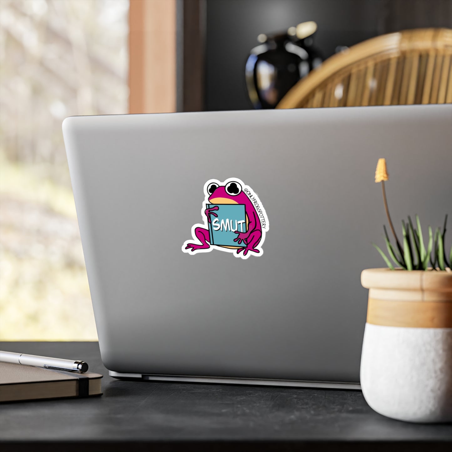 Frog Vinyl Decal Sticker – SMUT
