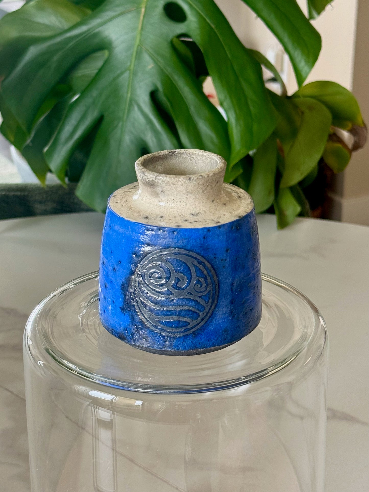 Avatar nation vases group shot side angle