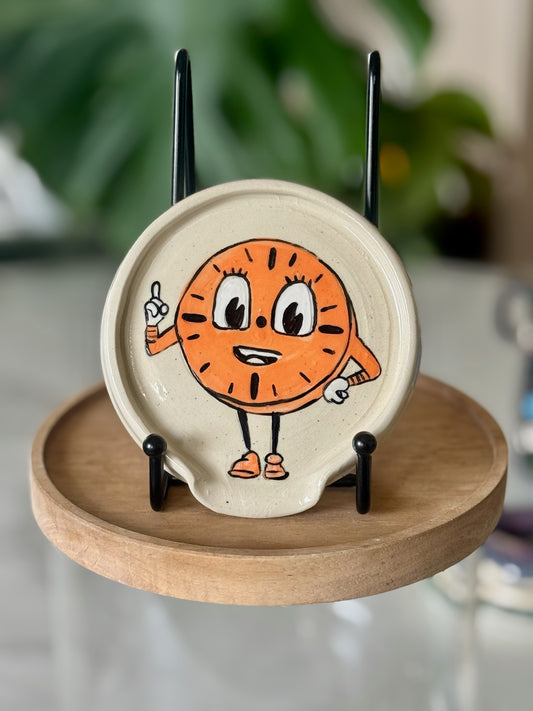 Miss Minutes spoon rest second view showing illustration detail and spoon notch