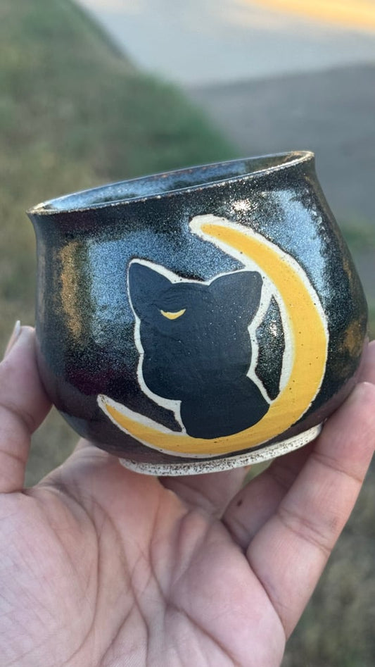 Luna Crescent Cup
